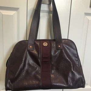 Lululemon duffel bag